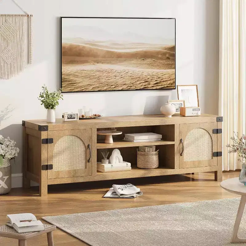 Mobile TV in stile boho da 65 pollici con anta in vimini - Centro di intrattenimento in legno con due armadietti e ripiani regolabili, adatto ai soggiorni
