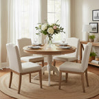 Ronde tafel met massief houten voet