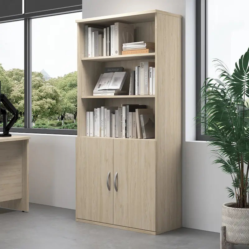 Libreria a 5 Ripiani con Ante, Ripiani Regolabili, Colori Assortiti