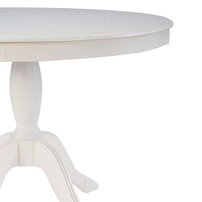 Ronde tafel met massief houten voet