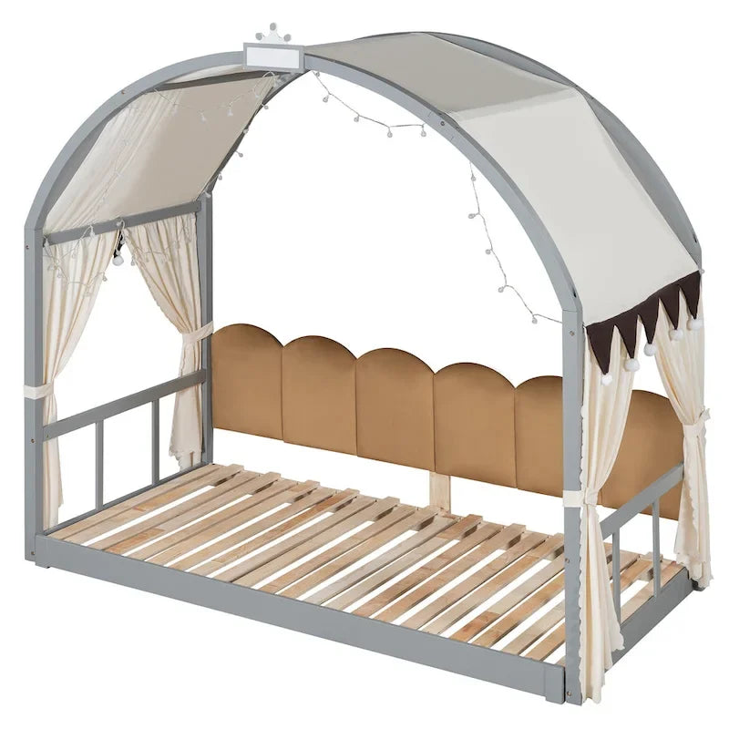 Letto Montessori a piattaforma in legno massello a forma di casetta, con tetto ad arco e letto estraibile, per bambine e bambini