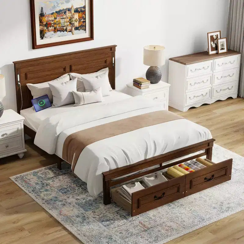 ModernLuxe Plattformbett in Queen-/King-Size mit hohem Kopfteil, rustikaler Bettrahmen aus Holz mit 2 Schubladen, LED-Leuchten und USB-Anschlüssen
