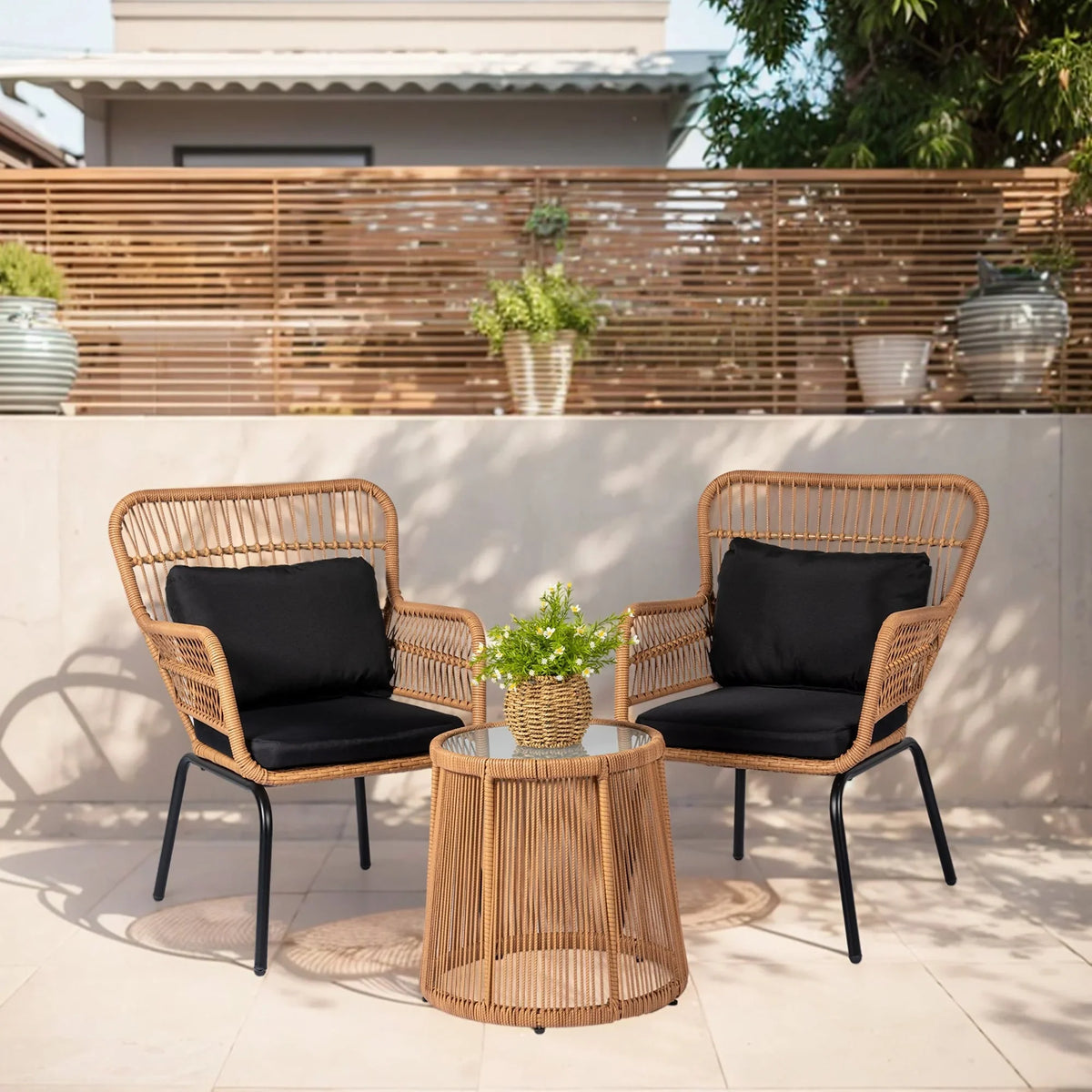 3-teiliges Outdoor-Bistro-Set aus Korbgeflecht, wetterfestes Rattan-Gartenmöbelset mit Stühlen und Sitzkissen
