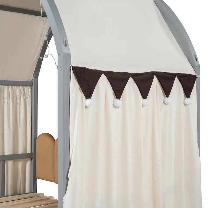 Letto Montessori a piattaforma in legno massello a forma di casetta, con tetto ad arco e letto estraibile, per bambine e bambini