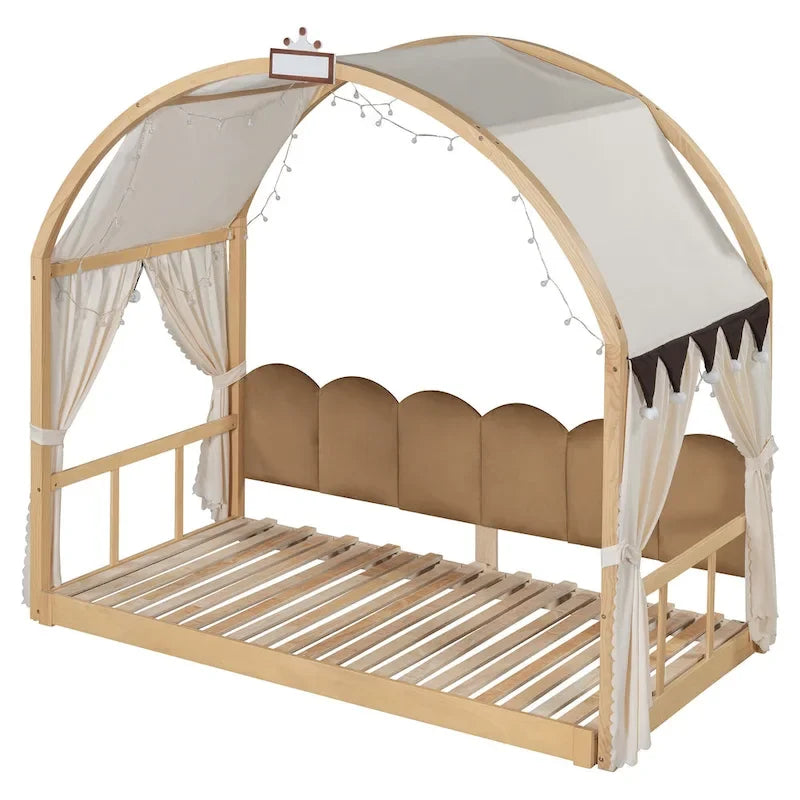 Letto Montessori a piattaforma in legno massello a forma di casetta, con tetto ad arco e letto estraibile, per bambine e bambini