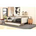 Letto a giorno matrimoniale imbottito in lino color legno con rotelle singole, finiture con borchie