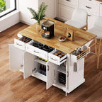 Groot keukeneiland met houten uitklapblad, verrijdbare keukentrolley met reliëfstructuur, deuren en laden met opbergruimte voor de keuken, wit