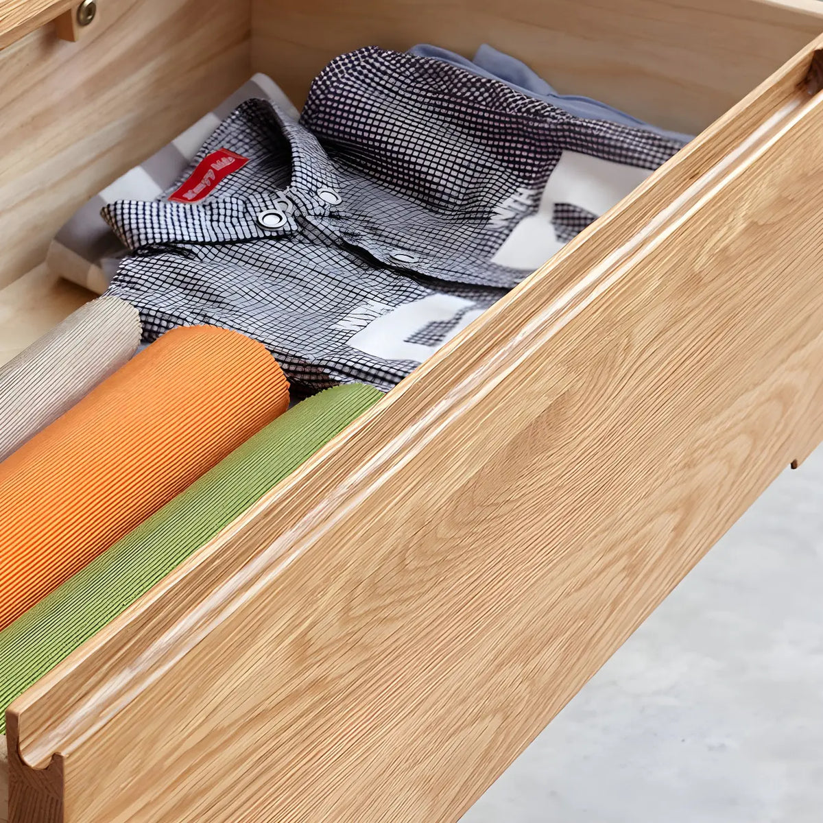 Dresser Doppju Tradizzjonali tal-Injam tal-Ballut Naturali għall-Kamra tas-Sodda