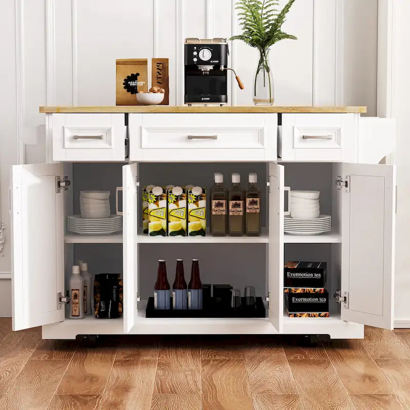 Groot keukeneiland met houten uitklapblad, verrijdbare keukentrolley met reliëfstructuur, deuren en laden met opbergruimte voor de keuken, wit