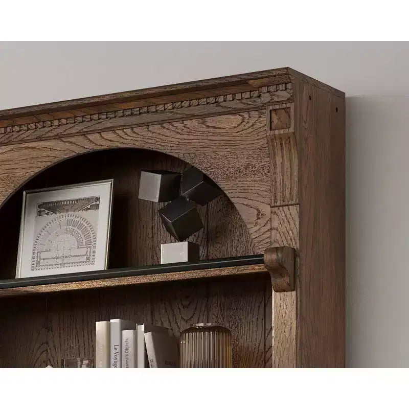 94 traditionele hoge houten boekenkast met opbergruimte, Stratton-collectie, bruin - Martin Furniture