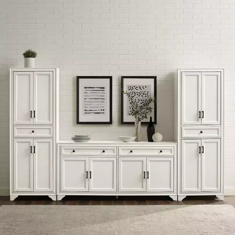 3-teiliges Tara-Sideboard- und Vorratsschrank-Set im Used-Look – Crosley